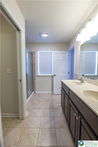 1434 Black Forest Drive, South Whitehall Twp, PA 18104