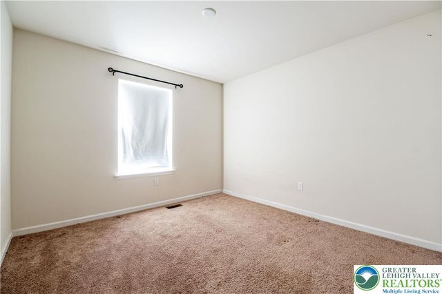1434 Black Forest Drive, South Whitehall Twp, PA 18104