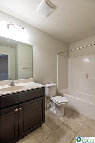1434 Black Forest Drive, South Whitehall Twp, PA 18104