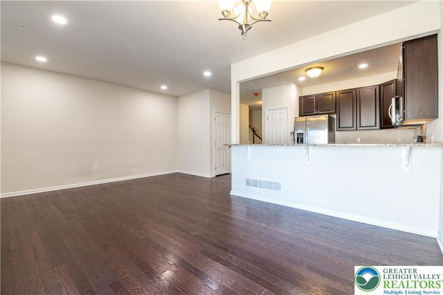 1434 Black Forest Drive, South Whitehall Twp, PA 18104