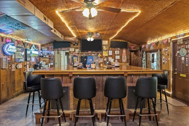 3865 Clydeton Rd, S, Waverly, TN 37185