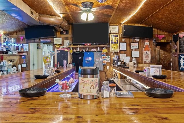 3865 Clydeton Rd, S, Waverly, TN 37185