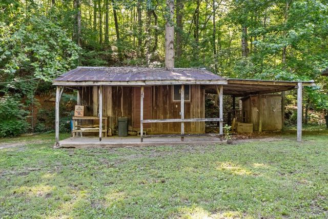 3865 Clydeton Rd, S, Waverly, TN 37185