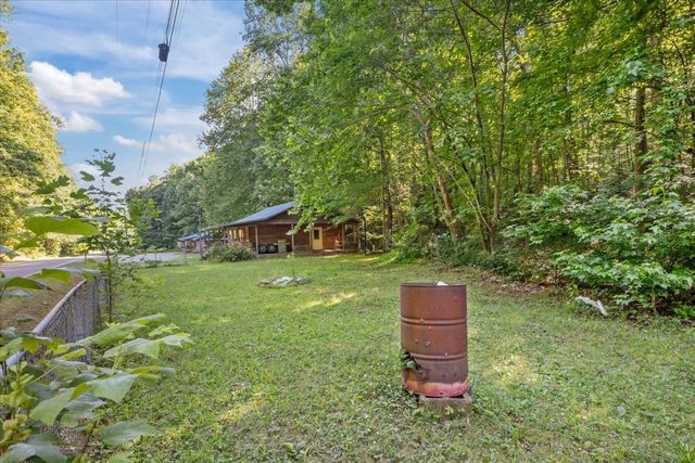 3865 Clydeton Rd, S, Waverly, TN 37185