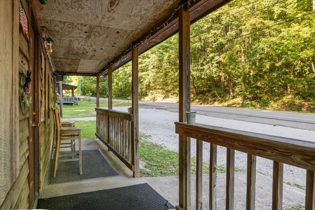 3865 Clydeton Rd, S, Waverly, TN 37185