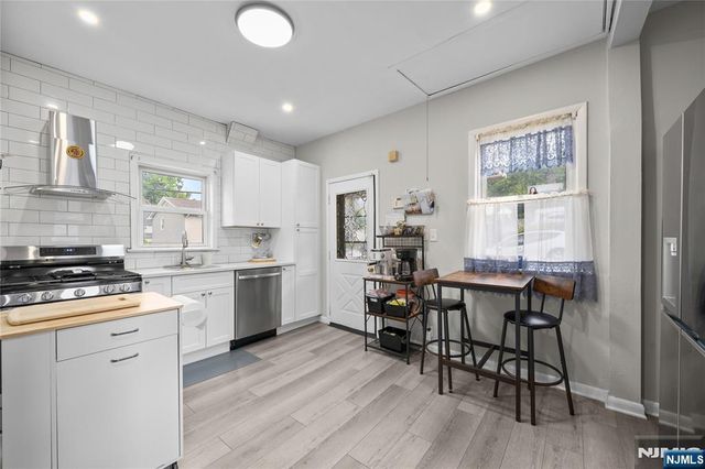 207 Van Winkle Avenue, Nutley, NJ 07110