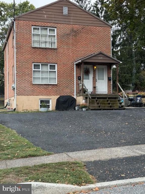 117 ALTOONA AVE, Enola, PA 17025