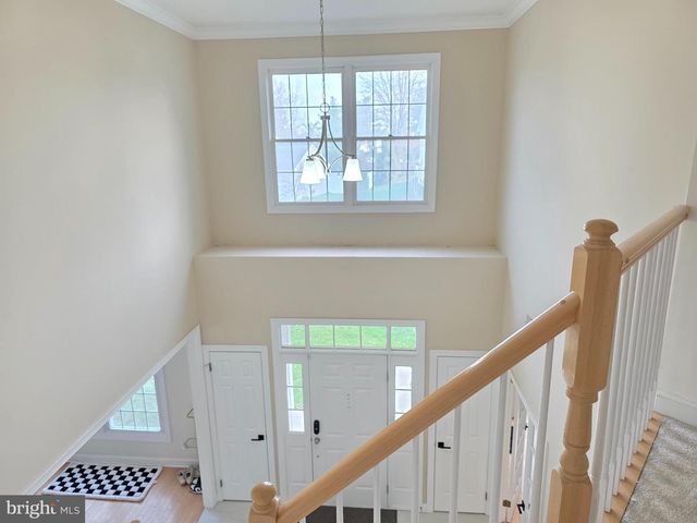 33 CHICORY LN, Pennington, NJ 08534