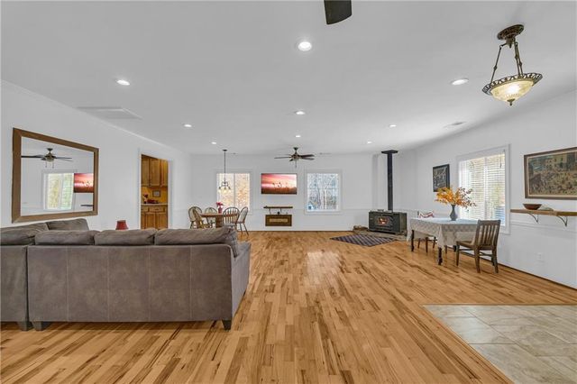 1079 Hardeman Farm Road, Carnesville, GA 30521