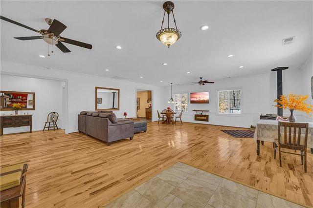 1079 Hardeman Farm Road, Carnesville, GA 30521