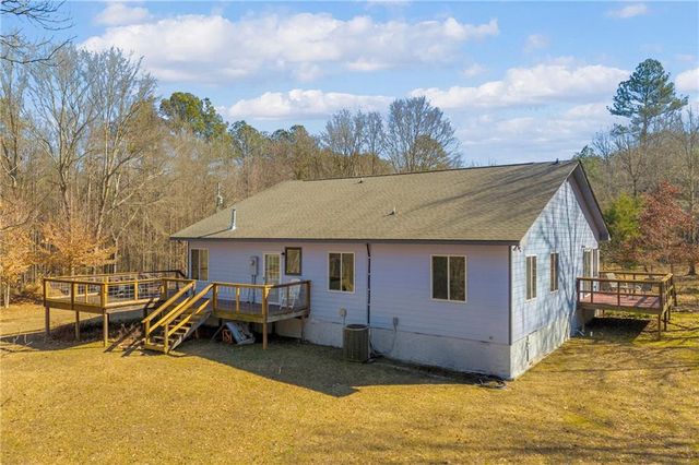 1079 Hardeman Farm Road, Carnesville, GA 30521