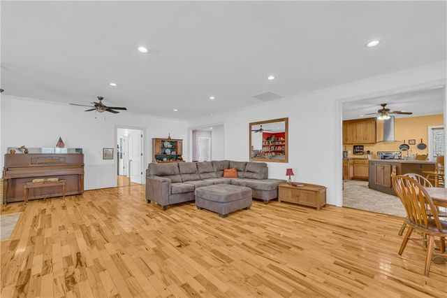 1079 Hardeman Farm Road, Carnesville, GA 30521