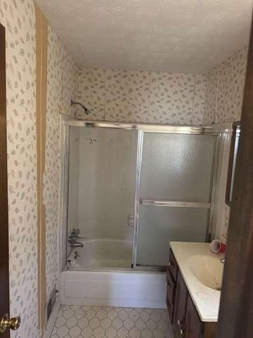 8176 Ridge Road, Hiram, GA 30141