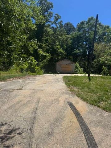 8176 Ridge Road, Hiram, GA 30141
