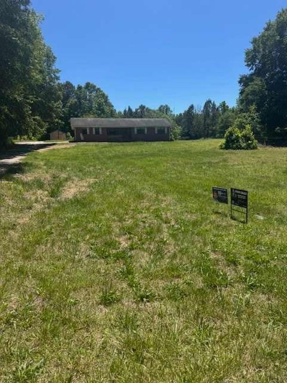 8176 Ridge Road, Hiram, GA 30141