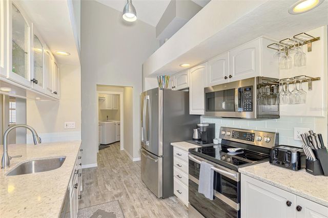 8377 PARKSIDE DRIVE, Englewood, FL 34224