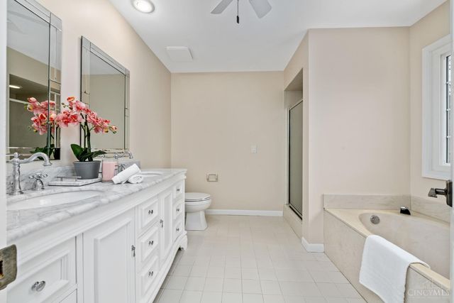 9911 Huntersrun Lane, Symmes Twp, OH 45242