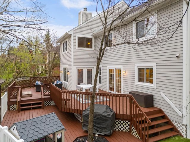 9911 Huntersrun Lane, Symmes Twp, OH 45242