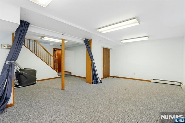 40-12 Kilada Court, Fair Lawn, NJ 07410