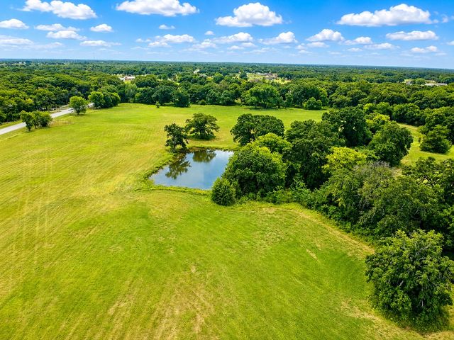 8401 S Fm 148, Scurry, TX 75158