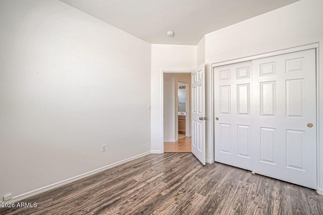 8953 E CAPRI Avenue, Mesa, AZ 85208