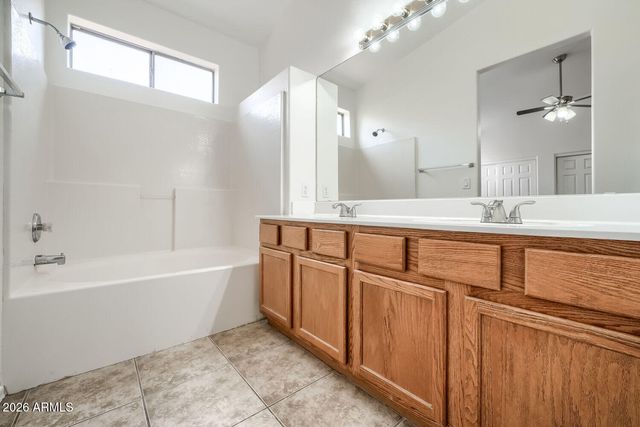 8953 E CAPRI Avenue, Mesa, AZ 85208