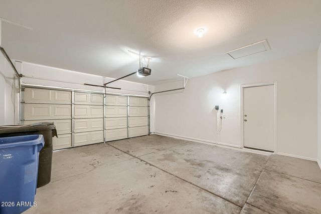 8953 E CAPRI Avenue, Mesa, AZ 85208