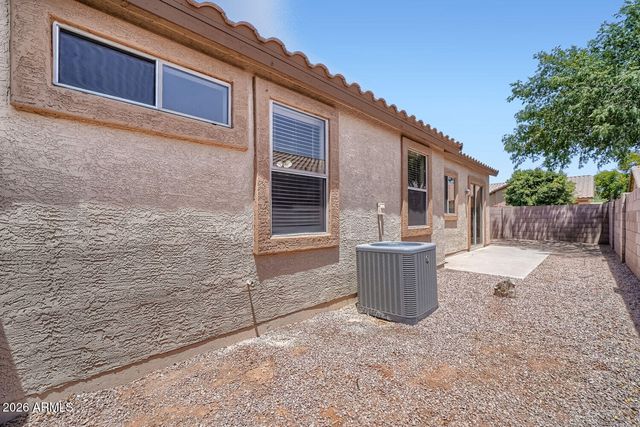 8953 E CAPRI Avenue, Mesa, AZ 85208