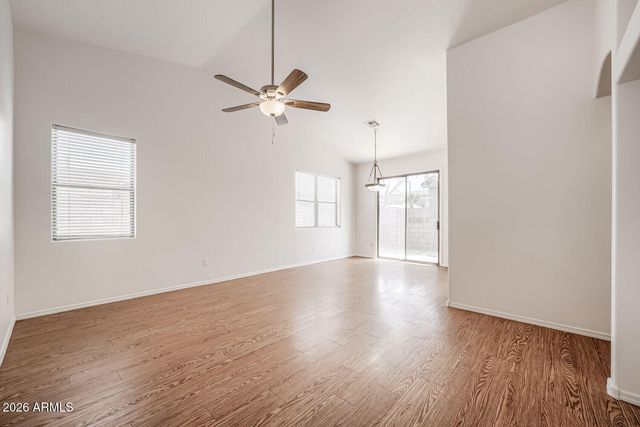 8953 E CAPRI Avenue, Mesa, AZ 85208