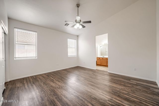 8953 E CAPRI Avenue, Mesa, AZ 85208