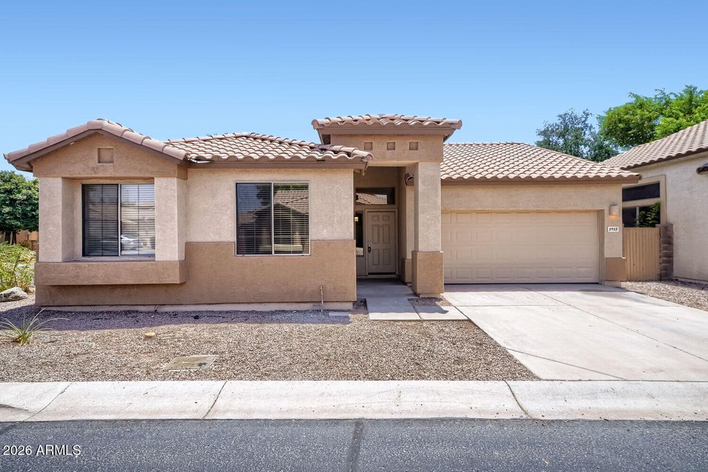 8953 E CAPRI Avenue, Mesa, AZ 85208 — photo 2