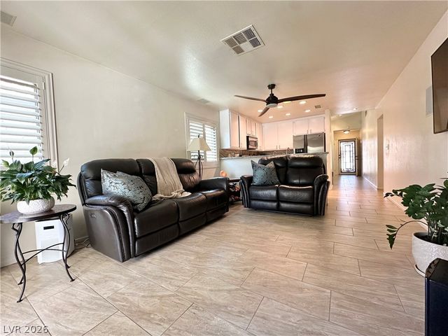 7749 Parnell Avenue, Las Vegas, NV 89147