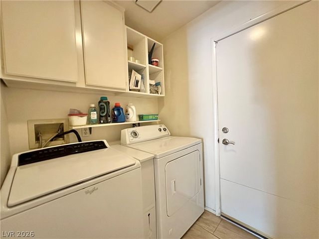 7749 Parnell Avenue, Las Vegas, NV 89147