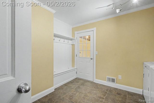 1160 S Garner Road, Milford Charter Township, MI 48380