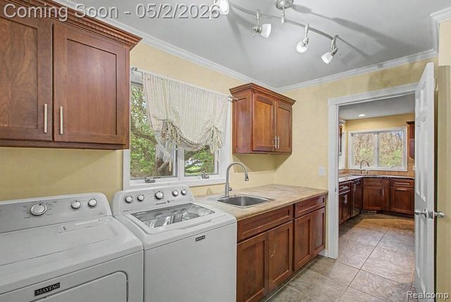 1160 S Garner Road, Milford Charter Township, MI 48380