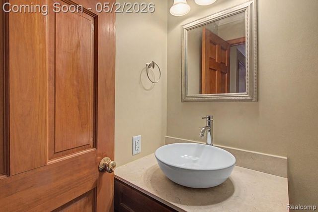 1160 S Garner Road, Milford Charter Township, MI 48380
