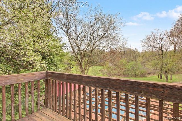 1160 S Garner Road, Milford Charter Township, MI 48380