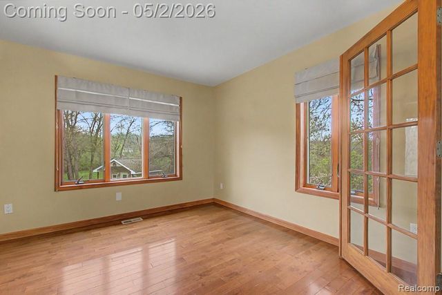 1160 S Garner Road, Milford Charter Township, MI 48380