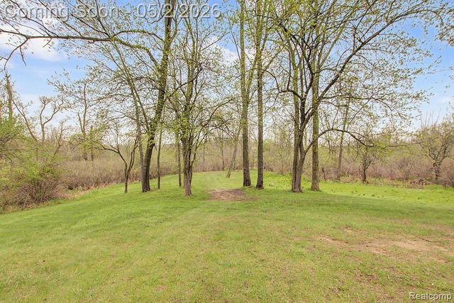 1160 S Garner Road, Milford Charter Township, MI 48380