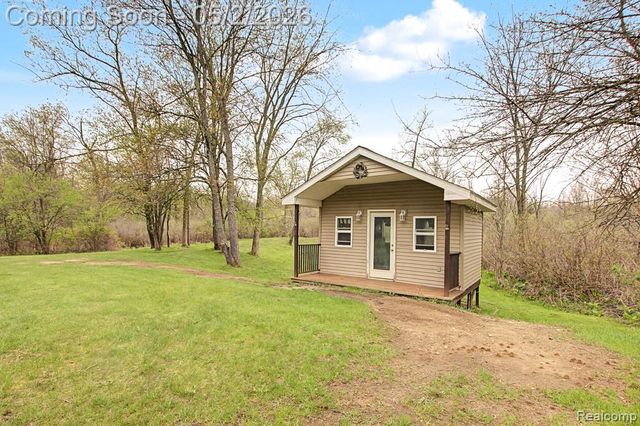1160 S Garner Road, Milford Charter Township, MI 48380