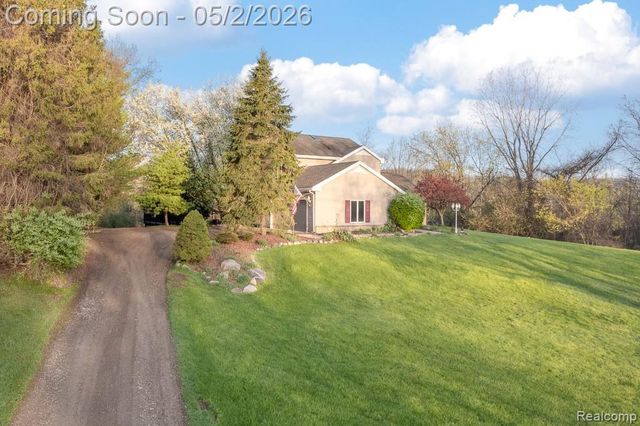 1160 S Garner Road, Milford Charter Township, MI 48380
