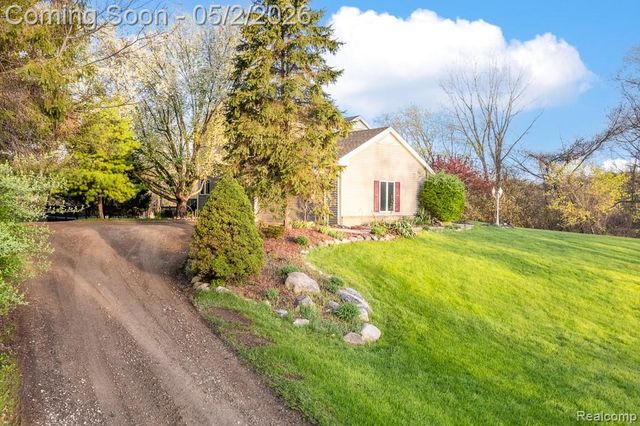 1160 S Garner Road, Milford Charter Township, MI 48380