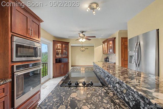 1160 S Garner Road, Milford Charter Township, MI 48380