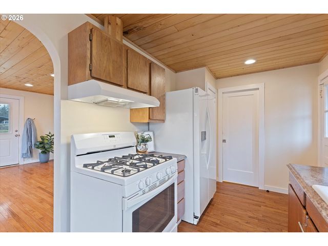 5093 Ne 49TH St, Neotsu, OR 97364