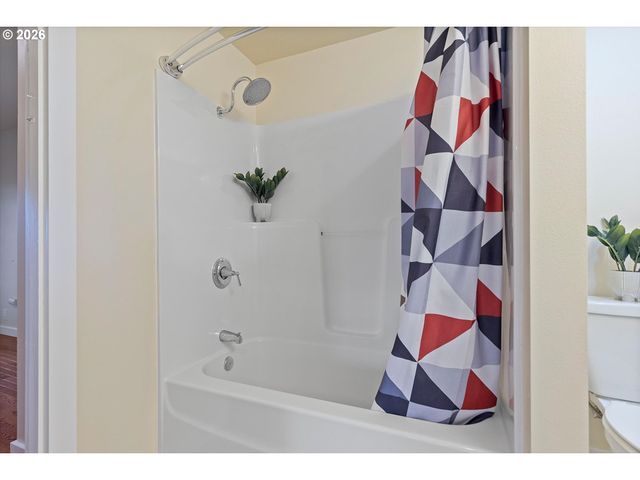 5093 Ne 49TH St, Neotsu, OR 97364