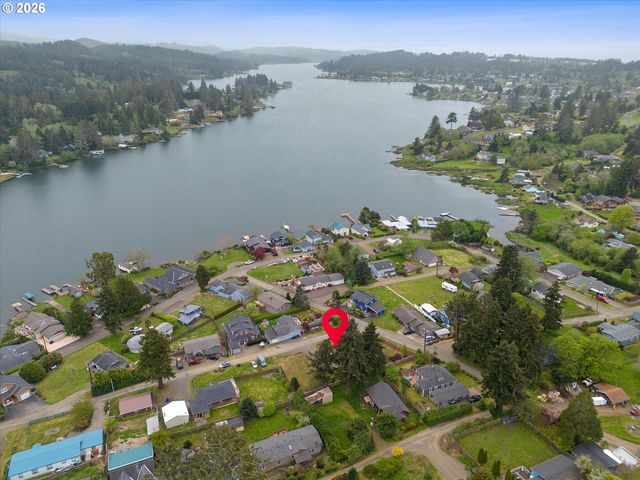 5093 Ne 49TH St, Neotsu, OR 97364