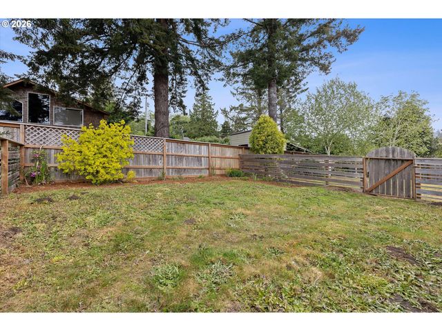 5093 Ne 49TH St, Neotsu, OR 97364