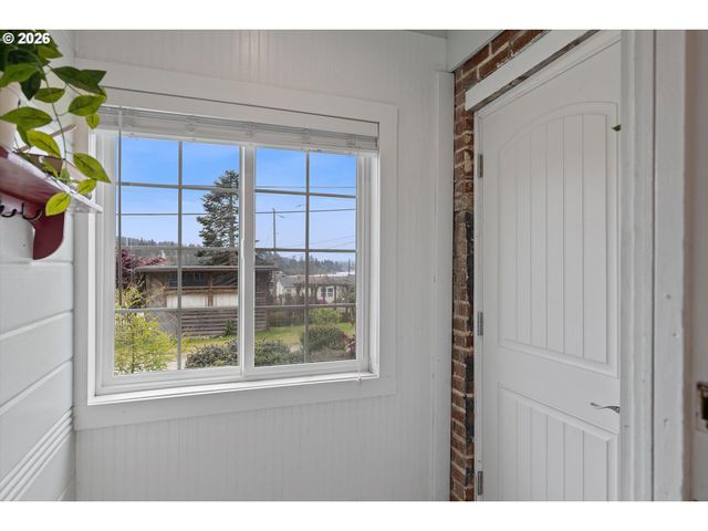 5093 Ne 49TH St, Neotsu, OR 97364