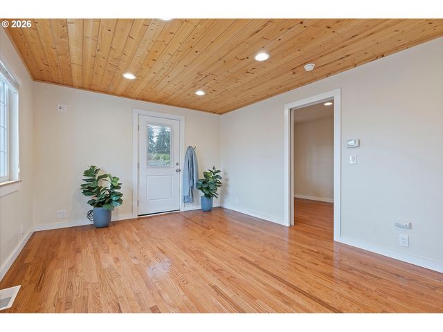 5093 Ne 49TH St, Neotsu, OR 97364