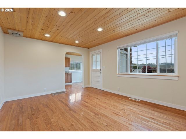 5093 Ne 49TH St, Neotsu, OR 97364